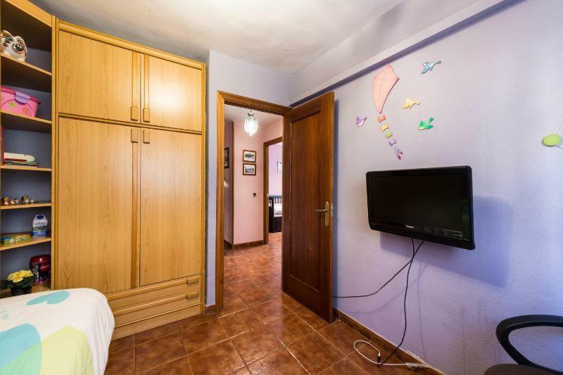 Vivienda Familiar Con Jardin Junto A Ifema Apartment Madrid Ngoại thất bức ảnh